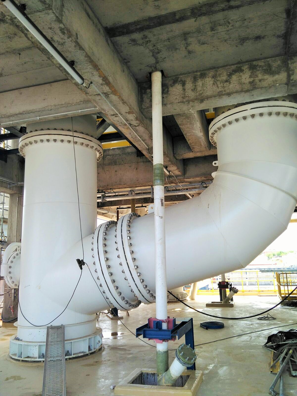 Eti Bakır Fosforik Asit Tesisi  Özel Paslanmaz Çelik Parçalar, Metal Besleme Hunileri (Hopper) ve Konsantre Bağlantı Boruları ve Kanalları İmalat ve Montaj İşleri